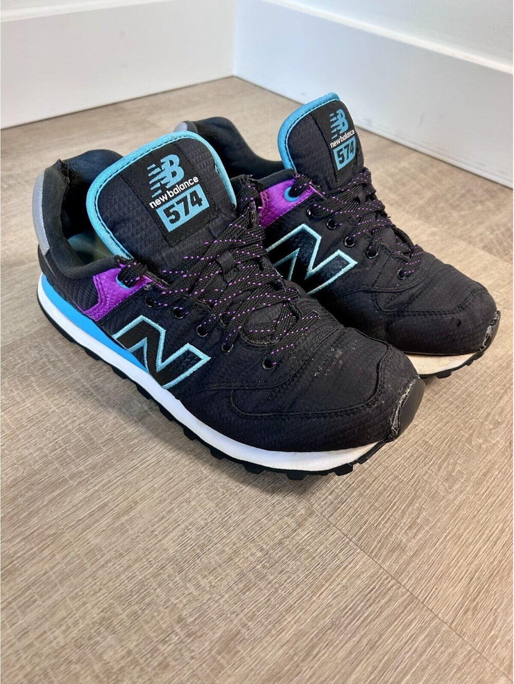 New Balance 574 Sneakers Women’s Size 7 Shoes Purple Black Teal